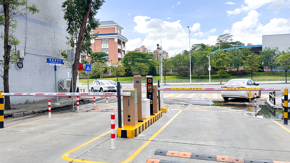 道闸场景应用 道闸场景应用
